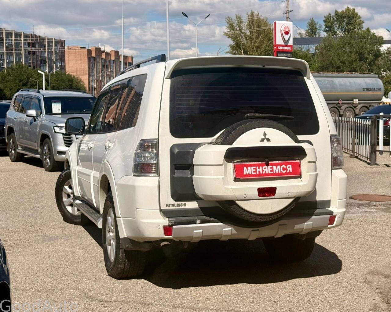 Mitsubishi Pajero 2012