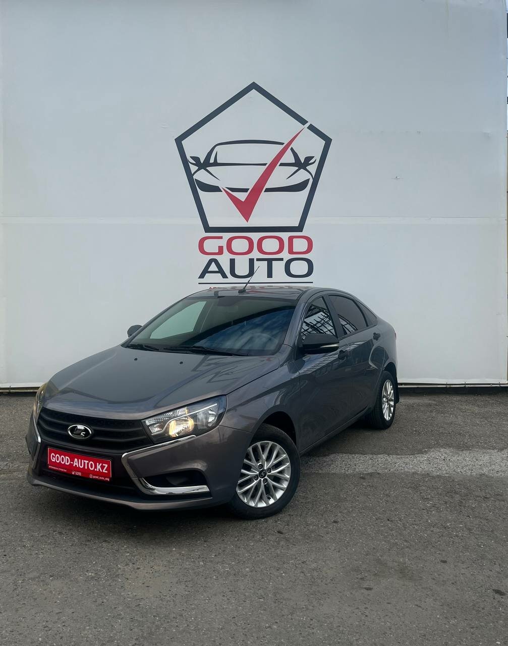 Купить Lada Vesta бу, 2019 год, темно-серая в Усть-Каменогорске